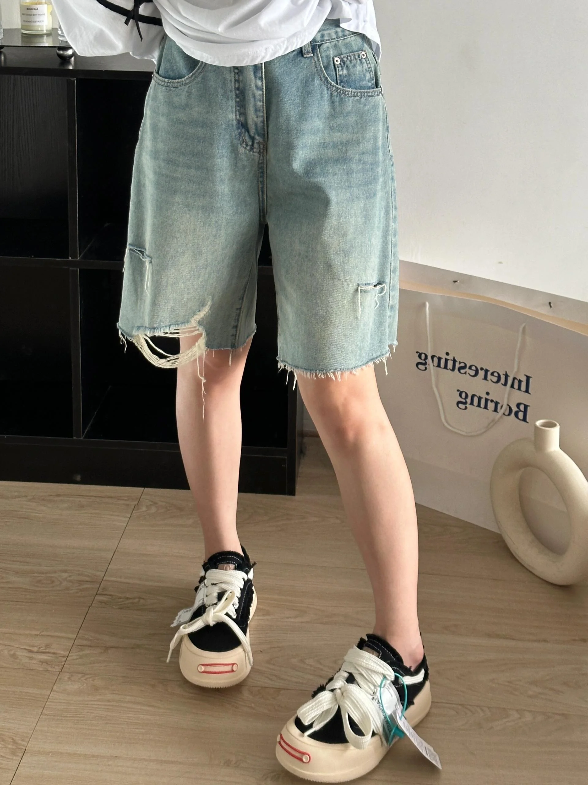 

Women's Distressed Straight Leg Jeans Shorts High Waist Mid-Calf Length Summer Loose Fit Breathable Comfortable Denim Shorts