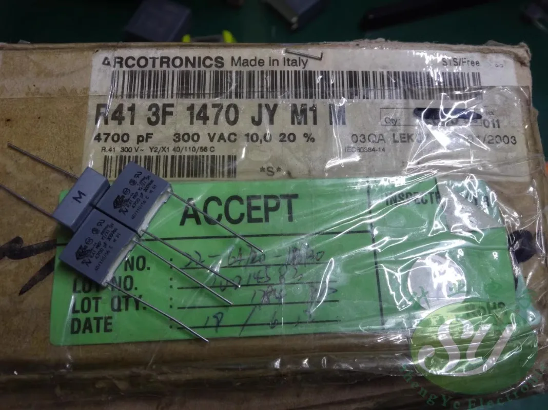

10PCS AV R41 0.0047uf/300VAC 4700pf 4n7 4.7nf 472 New film capacitor 10MM R413F1470JYM1M