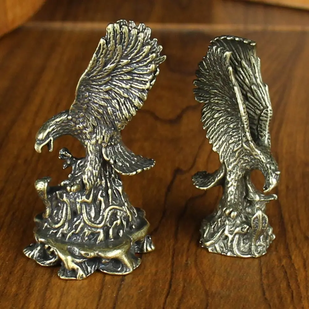 

Vintage Solid Brass Eagle Statue Small Animal Simulation Eagle Wings Ornaments 3D Eagle Ornaments Photo Props