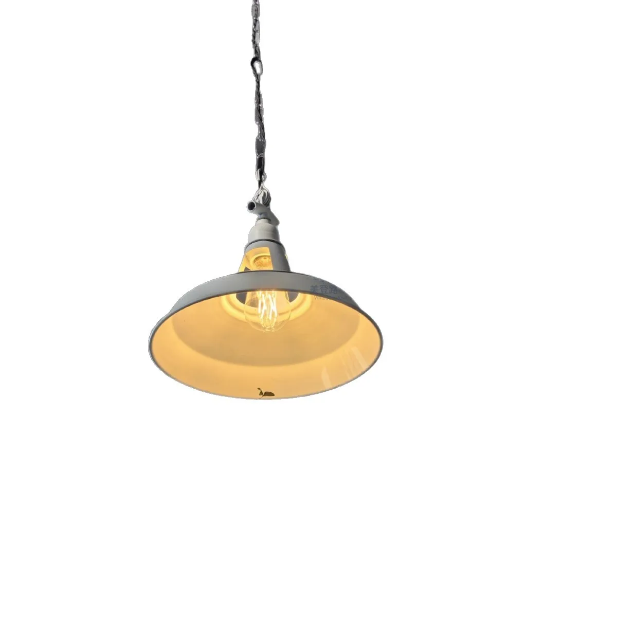 

Retro personality creative bar restaurant restaurant cafe decorative chandelier American industrial style nostalgic lampshade