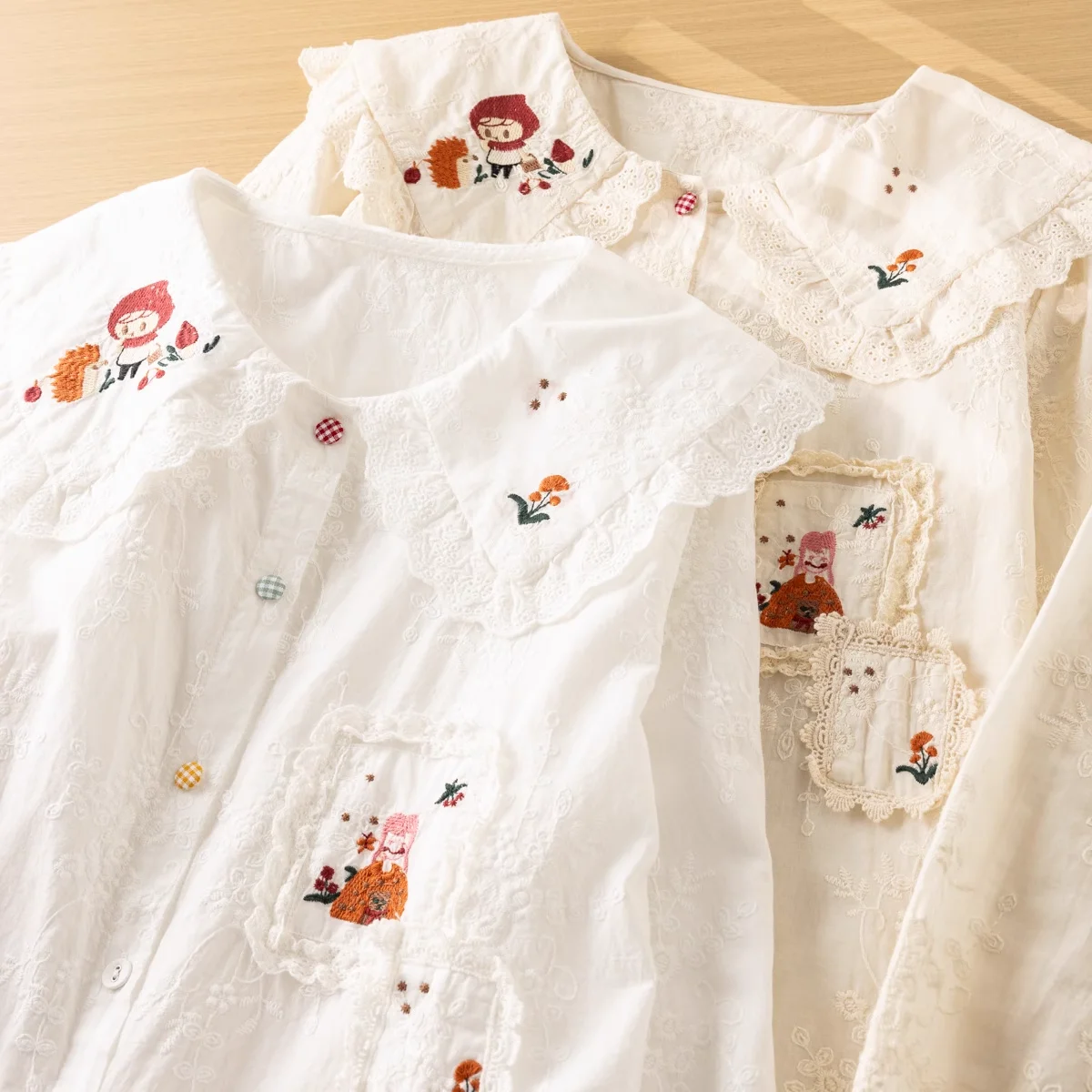 Vintage Cartoon Embroidery Lace Blouse Women Sweet Mori Girl Style Peter Pan Collar Patchwork Shirt Cute Kawaii Long Sleeve Tops