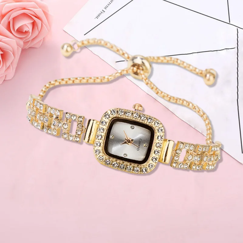 นาฬิกาแฟชั่นผู้หญิงเกาหลี Rhinestone Square นาฬิกาขนาดกะทัดรัด Temperamental ดึงสร้อยข้อมือ Casual นักเรียนนาฬิกาควอตซ์