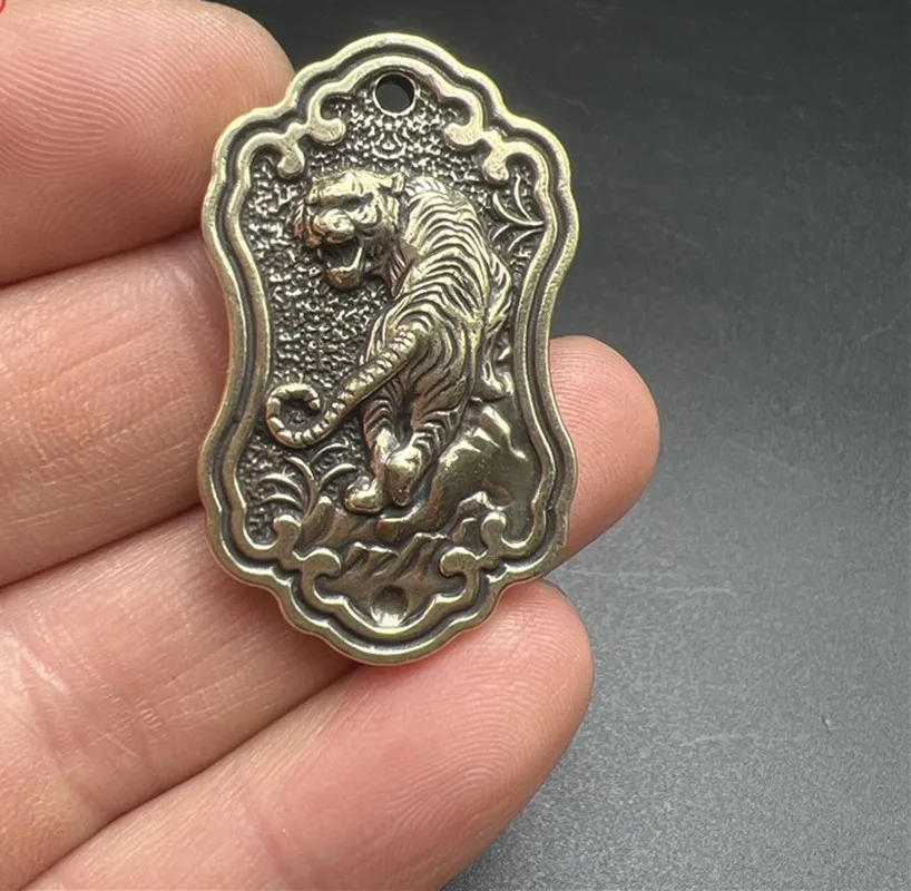 

Copper Tiger Pendant Brand Jewelry Necklace Crafts Keychain Mobile Phone Chain Pendant Antique Bronze