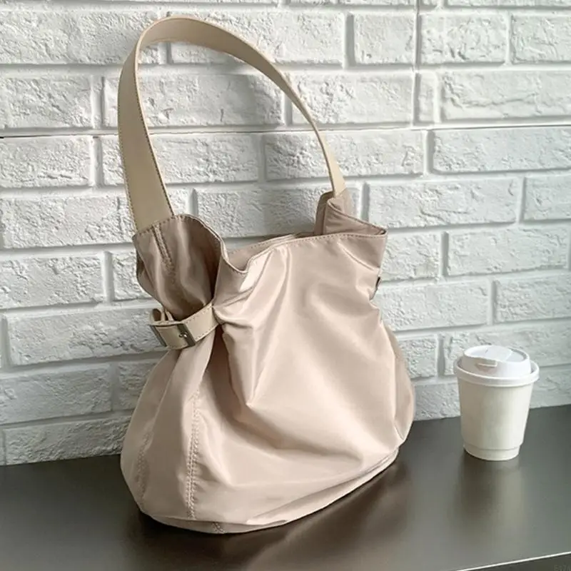 

Functional Nylon Handbag Casual Shoulder Bag For Office And Leisure Activities 547A