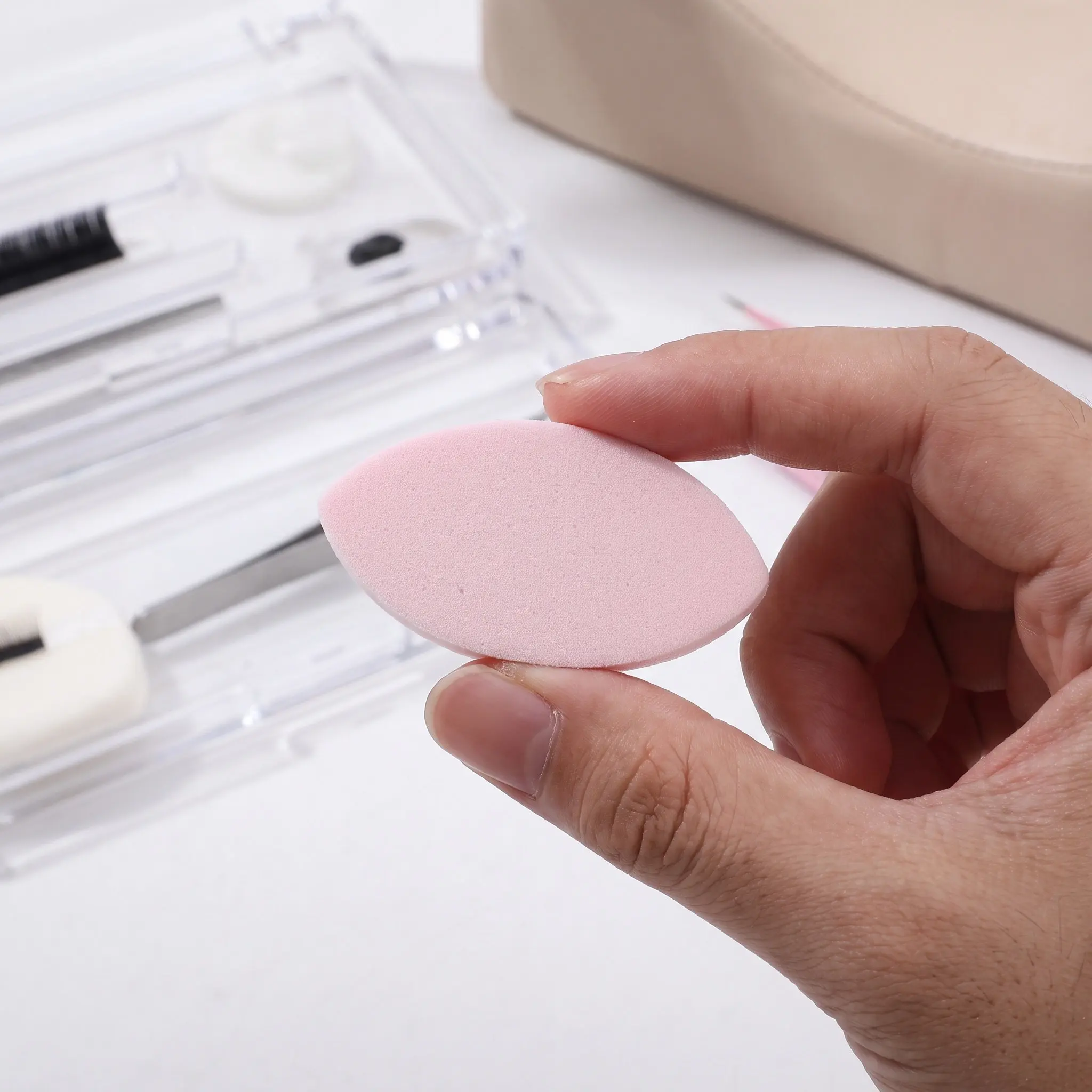 100Pcs Pink Lash Display Sponges Eyelash Practice Sponge Eye Shape Lash Extension Training Supplies Beginner Use
