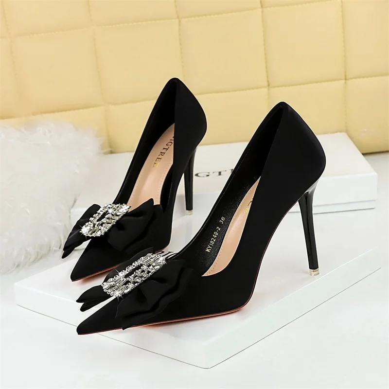 Silk Satin Women Shallow Mouth Pointed Toe Pumps Bow High Heels Rhinestone Decoration Stilettos Red Wedding Single Shoes