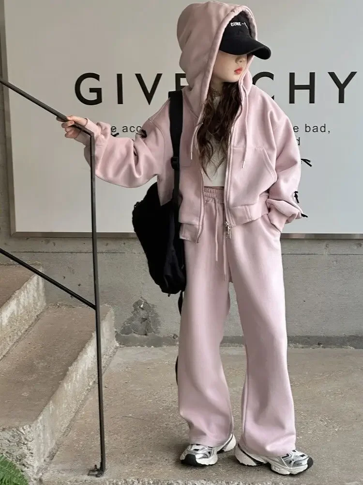 Mädchen-Trainingsanzug mit Kapuze und Schleifendetail – zweiteiliges Outfit im koreanischen Stil mit langärmeliger Jacke und Hose für größere Kinder. – Detail 11