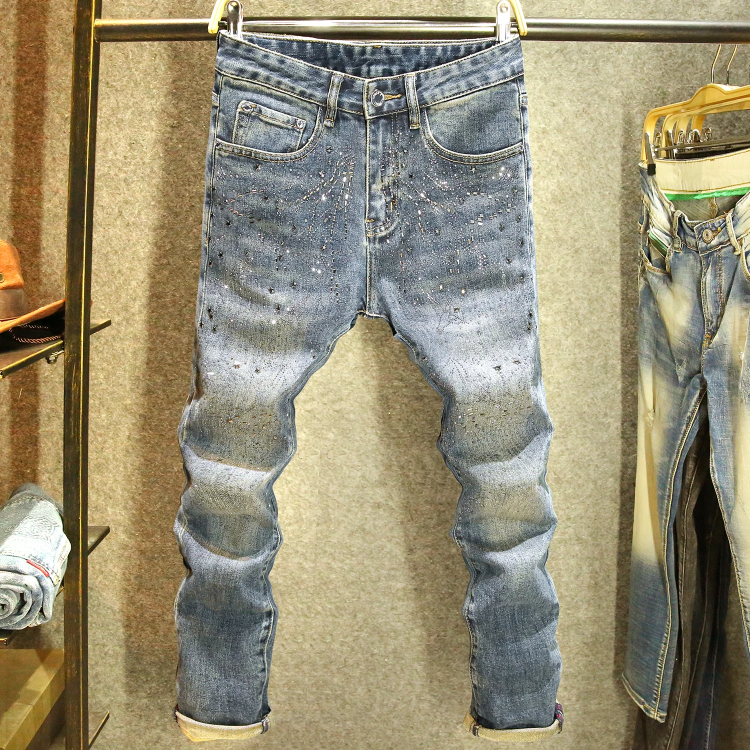 

Retro American Denim Jeans Men's Slim Fit Faionable High Waist Cotton Stretch Wear Resistant Multi ket Embroidered Label