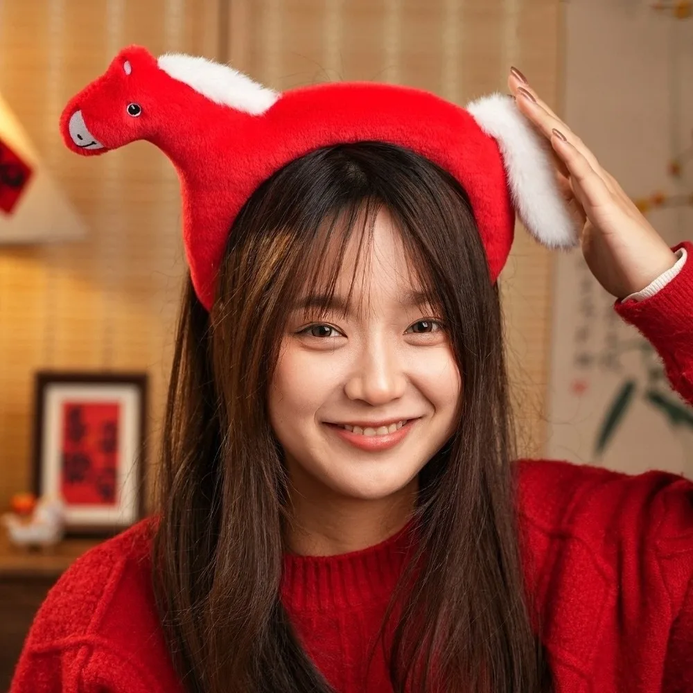 

Creative Sweet Mascot Headband Cartoon Soft Horse Hair Hoop New Year Pony Headpiece Photo Props