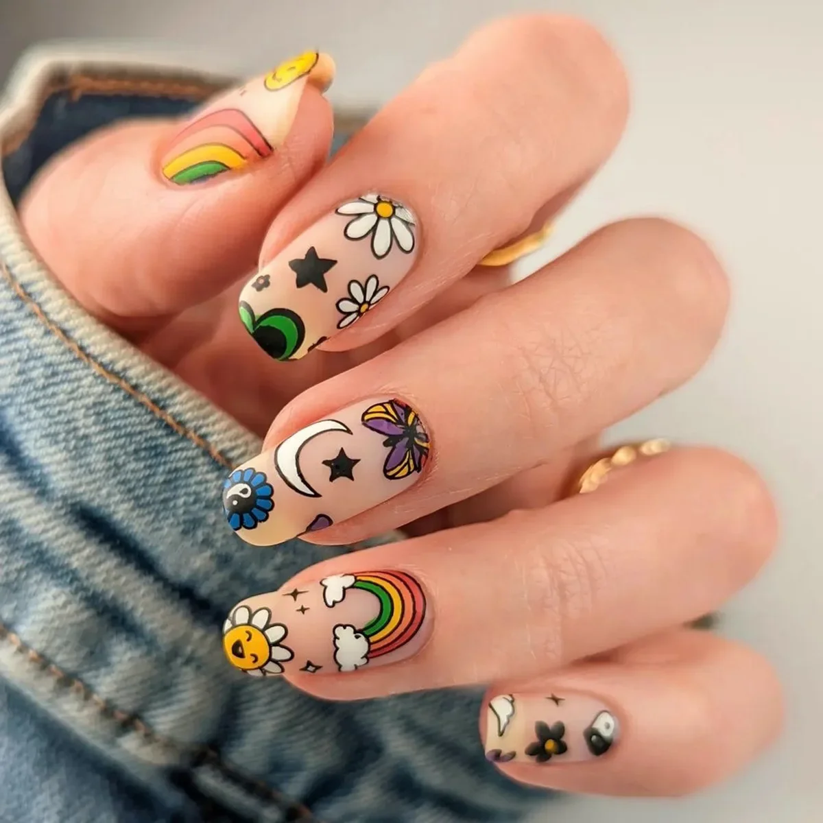 

24Pcs/Set Cute Cartoon Wearing False Nails Art Full Coverage Artificial Removable Fake Nails French Round Head Press on Nail