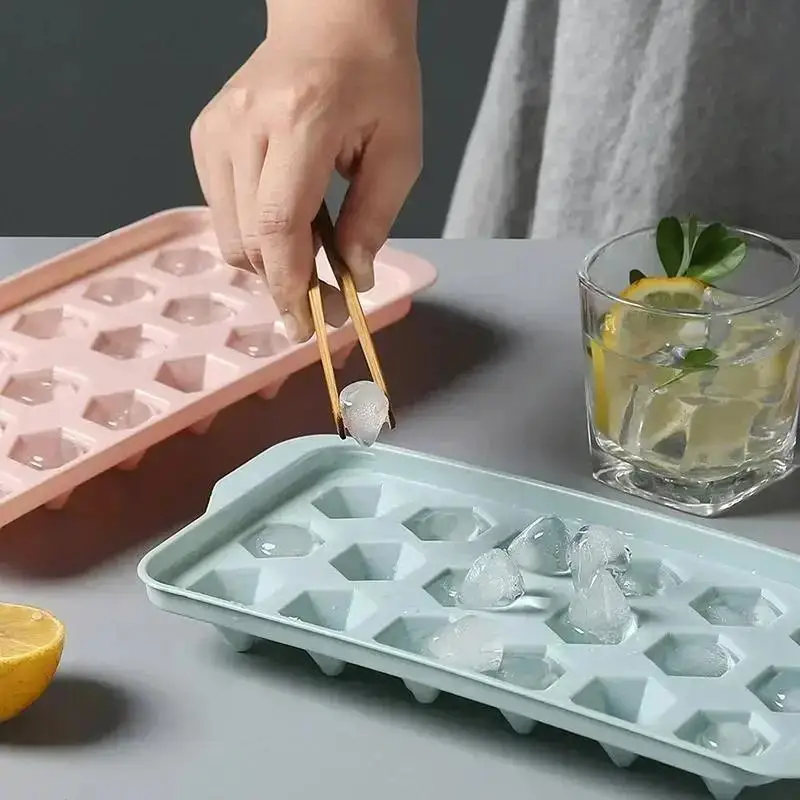 1 Pcs Plastic Spherical Ice Cube Mold Large Round Cone Ice Box With Lid Refrigerator Ice Tray Kitchen Household Ice Making Tool