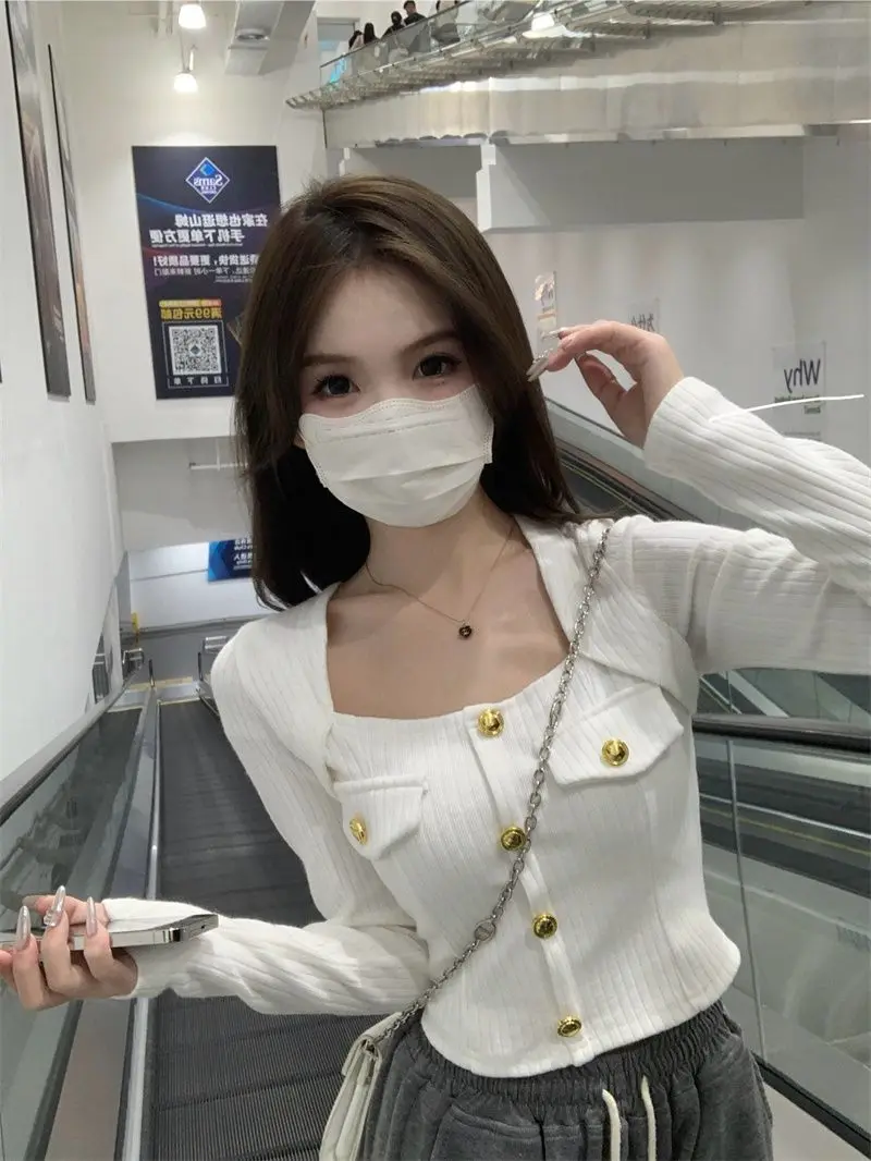Fasion Chic Square Neck Knitted Sweater Women in Spring Autumn Winter with A Small Slim Design A Long Sleeved Top Many People