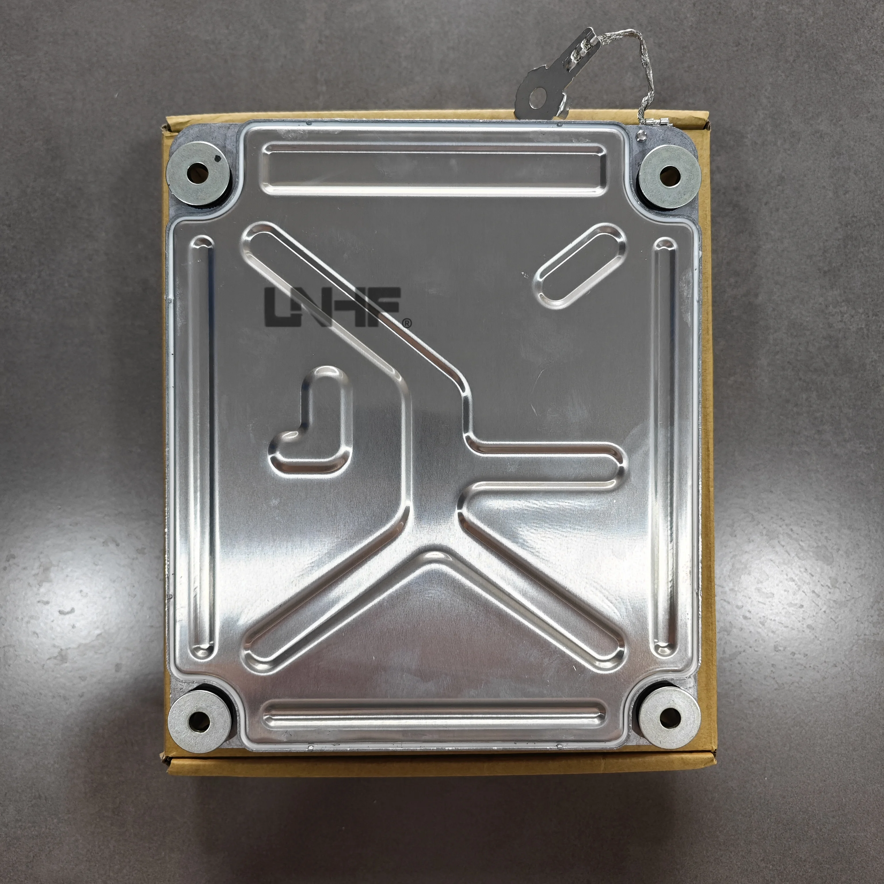 

Электронный блок управления (ЭБУ) двигателя для экскаваторов и грузовиков Volvo LNHF 22091664 TAD870VE TAD871VE TAD872 TAD873