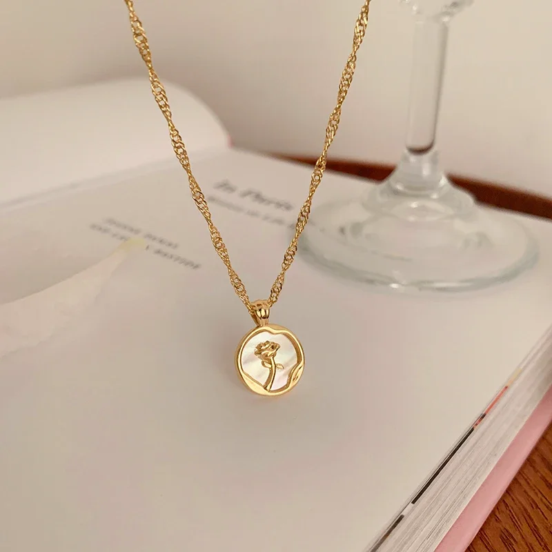 2024 New Irregular Round Shell Metal Rose Pendant Stainless Steel Necklace For Women's Sexy Neck Chain Party Luxury Jewelry