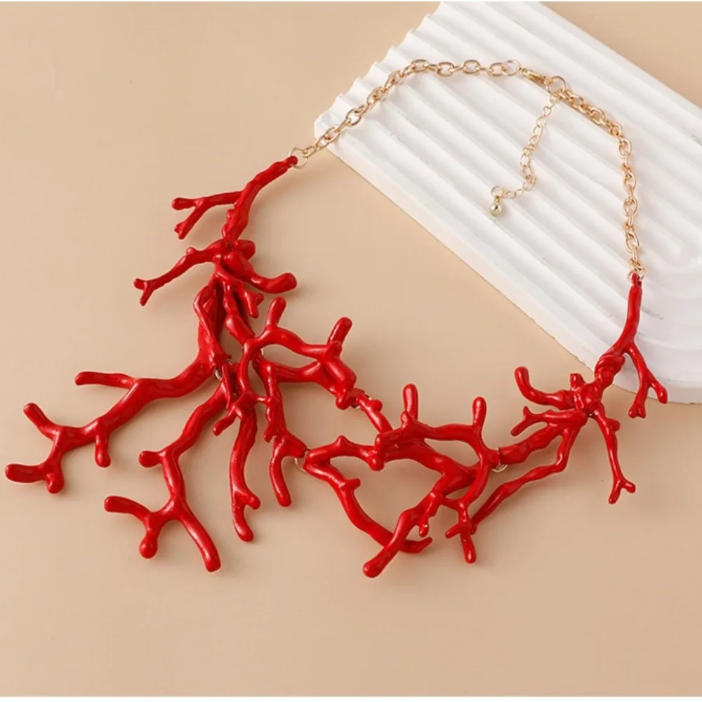 

Fashion Trendy Red Coral Alloy Necklace Bohemia Coral Exaggerated Coral Collars Vintage Exaggerated Coral Necklace