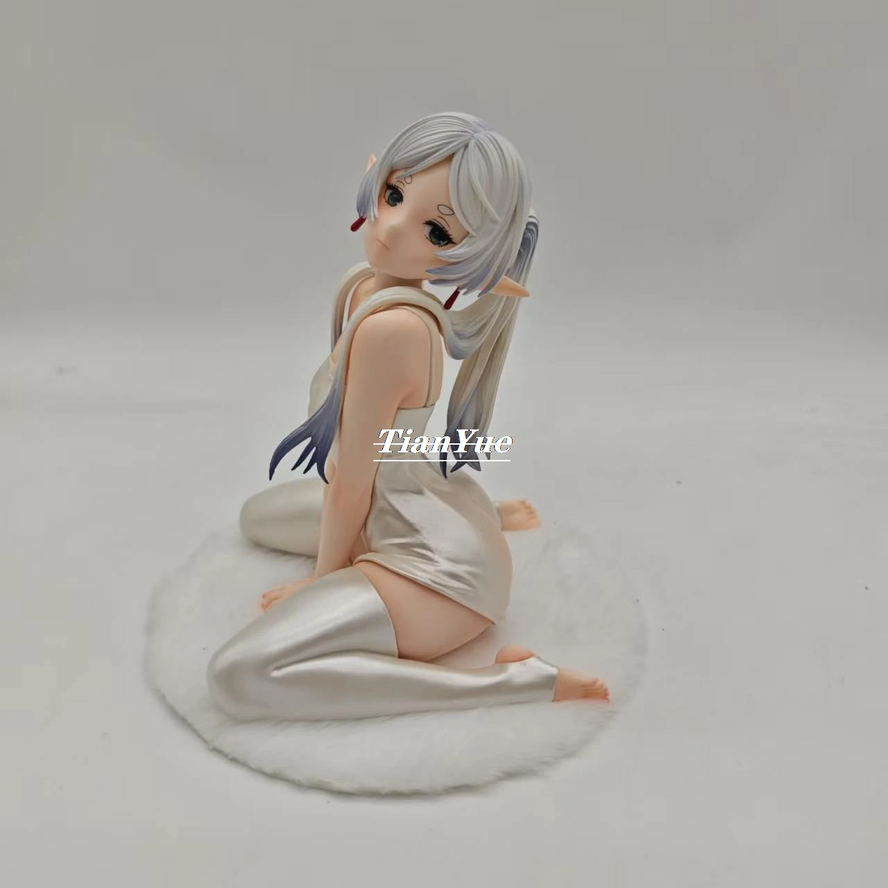 Frieren Beyond Journey's End high grade version sitting Frieren Christmas Gift Toys 15cm
