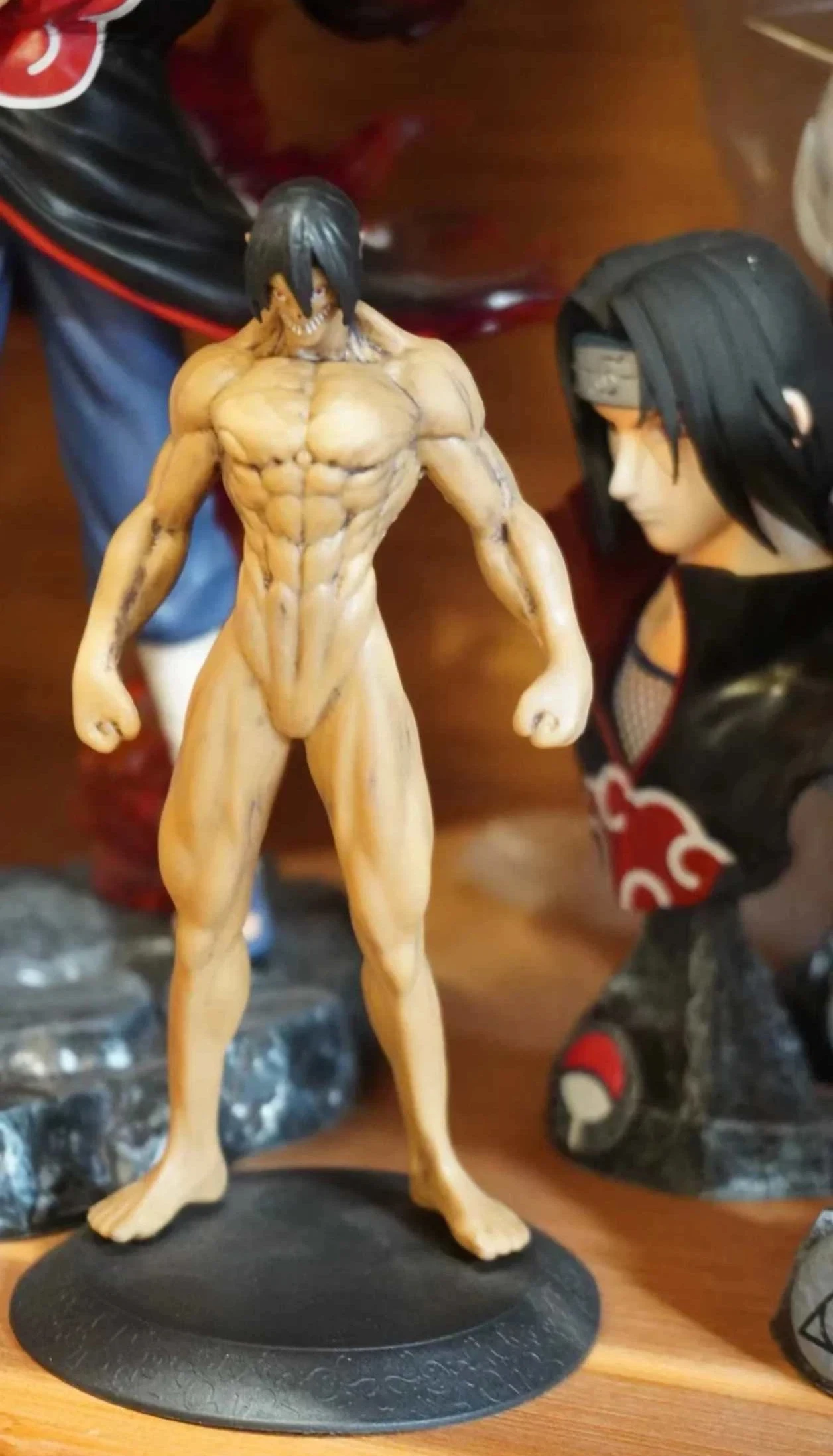 Novos produtos em estoque anime suporte postura allen ancestral gigante músculo allen estatueta modelo ornamento de mesa presente surpresa