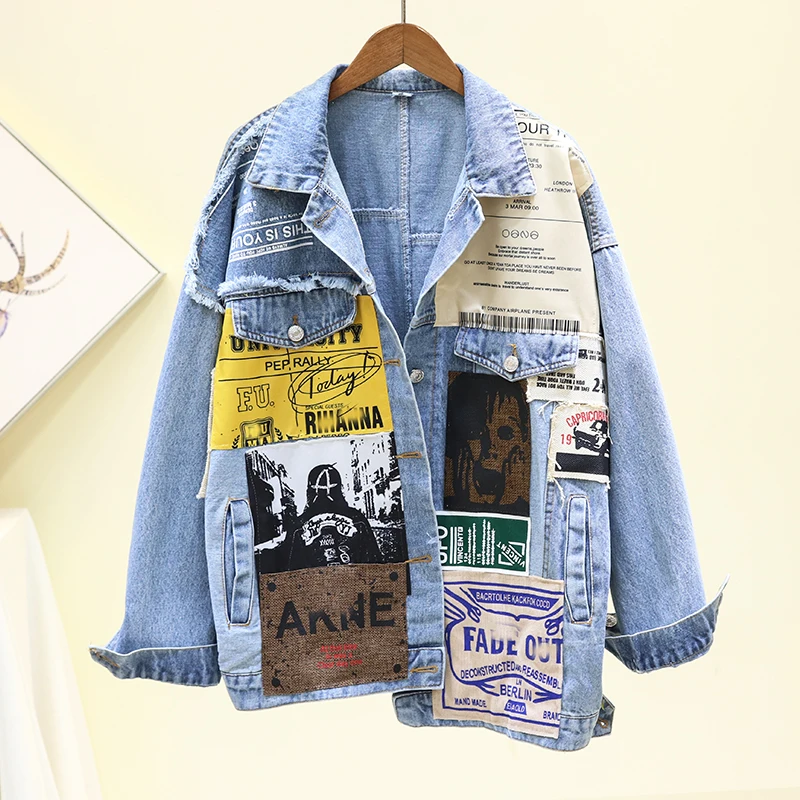 [EWQ] Vintage Full Sleeve Appliques Newspaper Pattern Loose Chic Black Denim Jacket Leisure Trend Coat  2024 Spring New QL14001