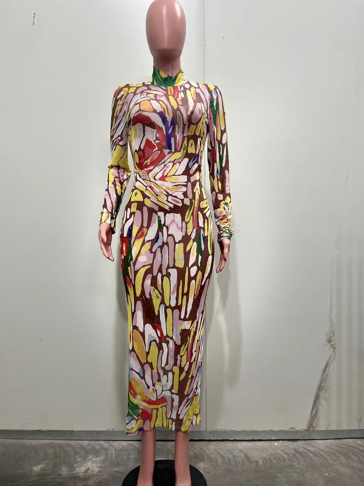 kanga designs dresses Kanga dress @kikisfashion Boutique Designer @kikizimba Location:Masaki Mwisho,Haille Selassie Rd Whatsapp +255 687 600001 Come enjoy shopping with us #kikisfashion#kikisdesign#kikizimba#africanprint#africanfashion#style# fashion#summerdress#dress