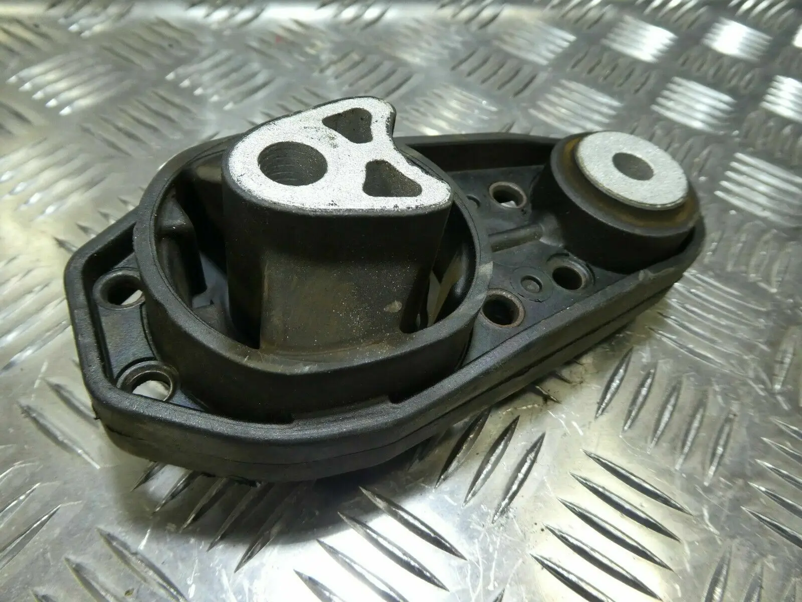 1 Pc Motorsteun Transmissie Koppel Ondersteuning GN11-6P082BC Voor Ford Ecosport 2017 2018 2019 2020 2021 1.5L 1.0T Op Escort Fiesta