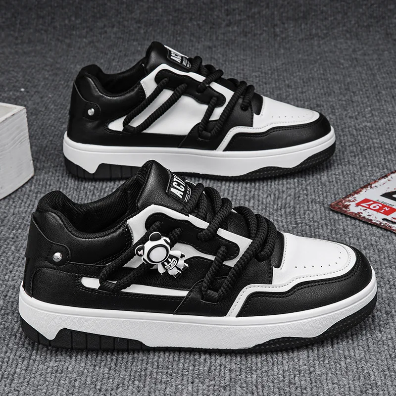 New Men's Skateboard Shoes Comfortable Breathable Men's Vulcanized Shoes Fashion Black Lace-up Platform Sneaker Sapato Masculino