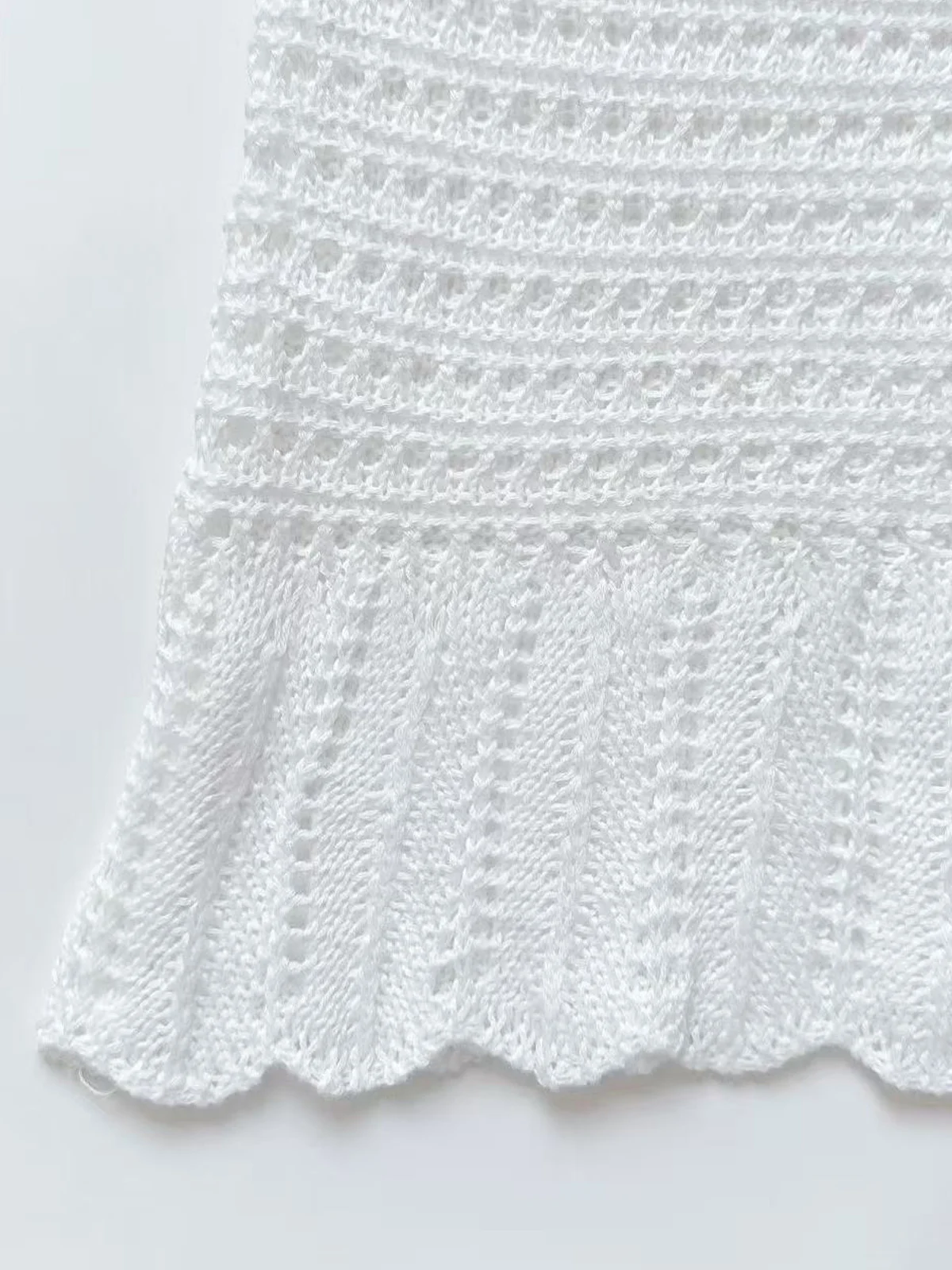 Sexy schlichtes, figurbetontes Strickkleid, Sommer-Strandurlaub Rüschen-Hohlstickerei-Bikini-Cover-Up, trendiger Damenmode-Badeanzug – Detail 9