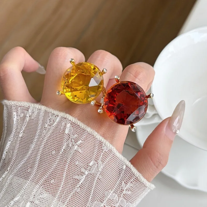 Women's Adjustable Wide‑Band Statement Ring, Oversized Colorful Stone Inlaid, Luxury Premium Unique Fashion Open‑Shank Finger