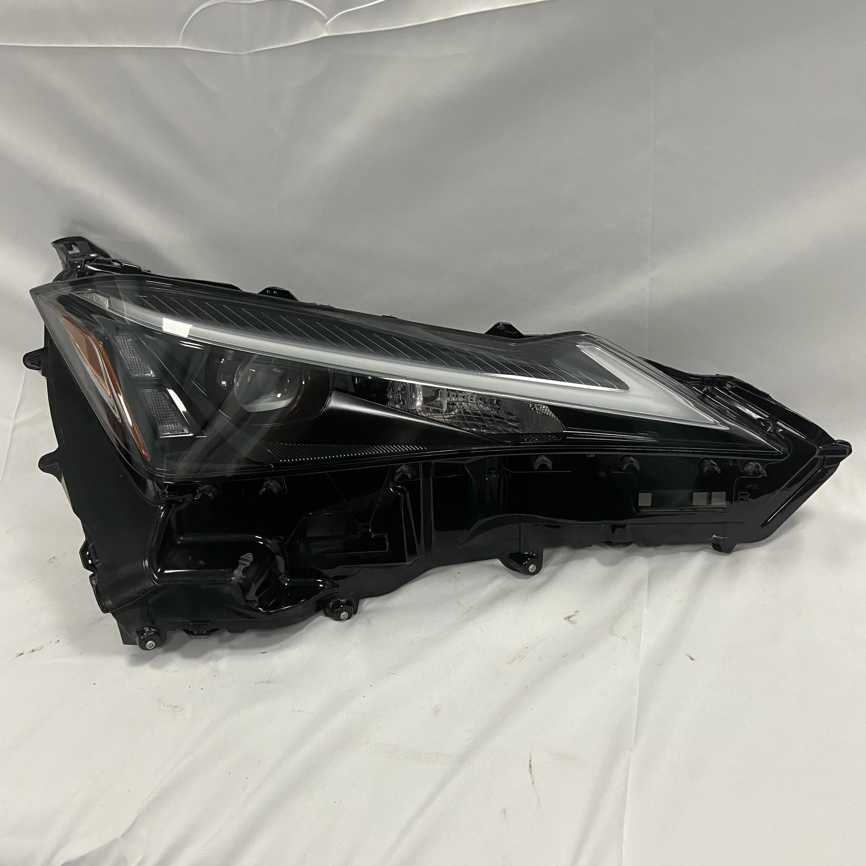 

High Quality Led Headlight Assembly for UX UX200 UX260 UX250H UX300E 2018-2022 Headlamp Led 12V Auto Lighting Systems