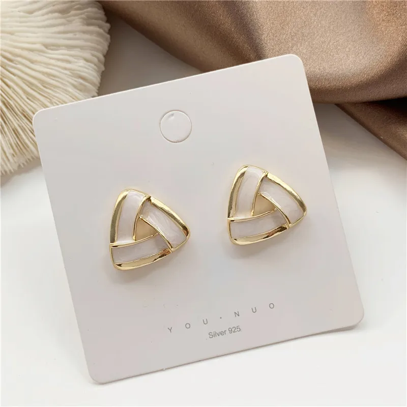 Fashion Twisted Woven Triangle Stud Earrings for Women Temperament White Enamel Oil Metal Golden Earrings Jewelry pendientes