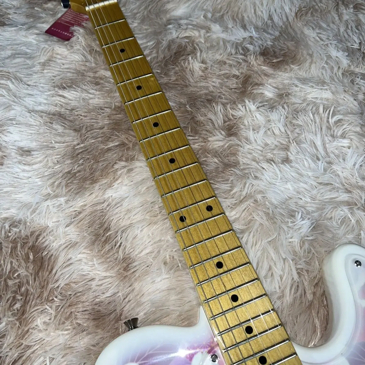 China Wind Electric Guitar Tele Peony Appearance Level To Play A New Authentic, With Anti-Counterfeiting Code