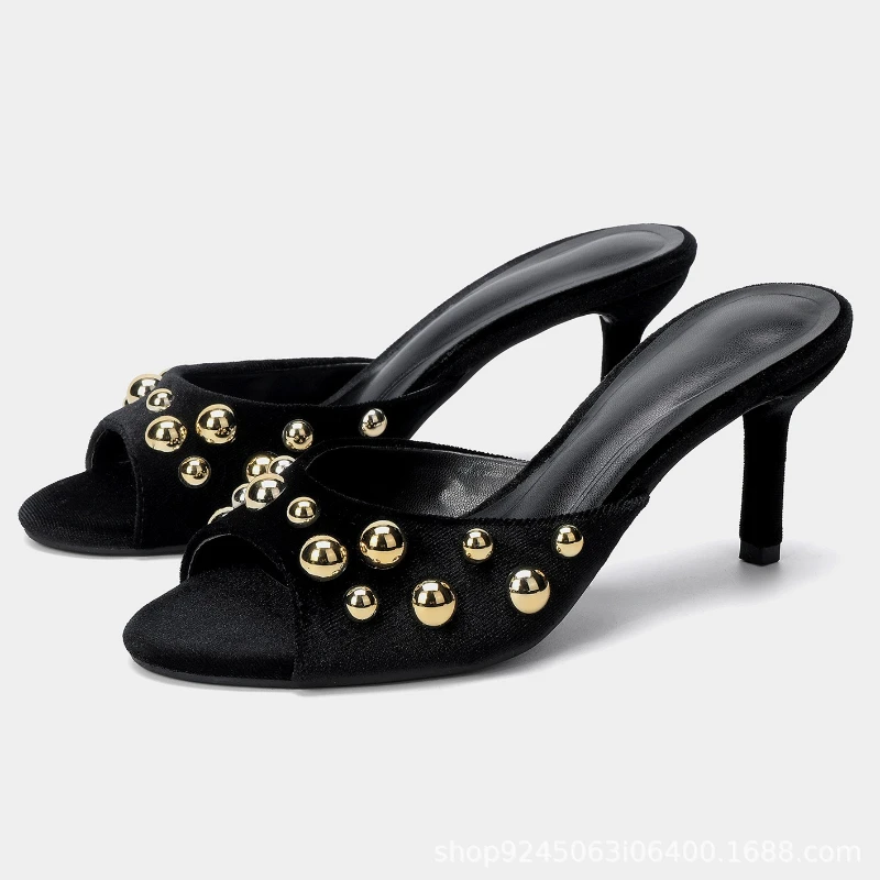

Женские бархатные босоножки на тонком высоком каблуке с золотыми заклепками, сексуальные туфли с открытым носком и ремешком на пятке, модные дизайнерские туфли для вечеринок