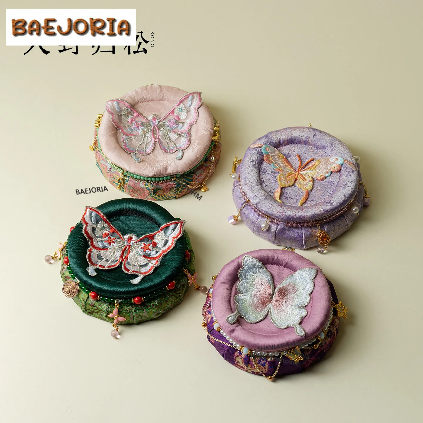 

Hand-embroidered Butterflies Pot Bearing Holder Coffee Cup Holder Dry Bubble Table Tea Tray Coasters Cha Accessories Ornaments