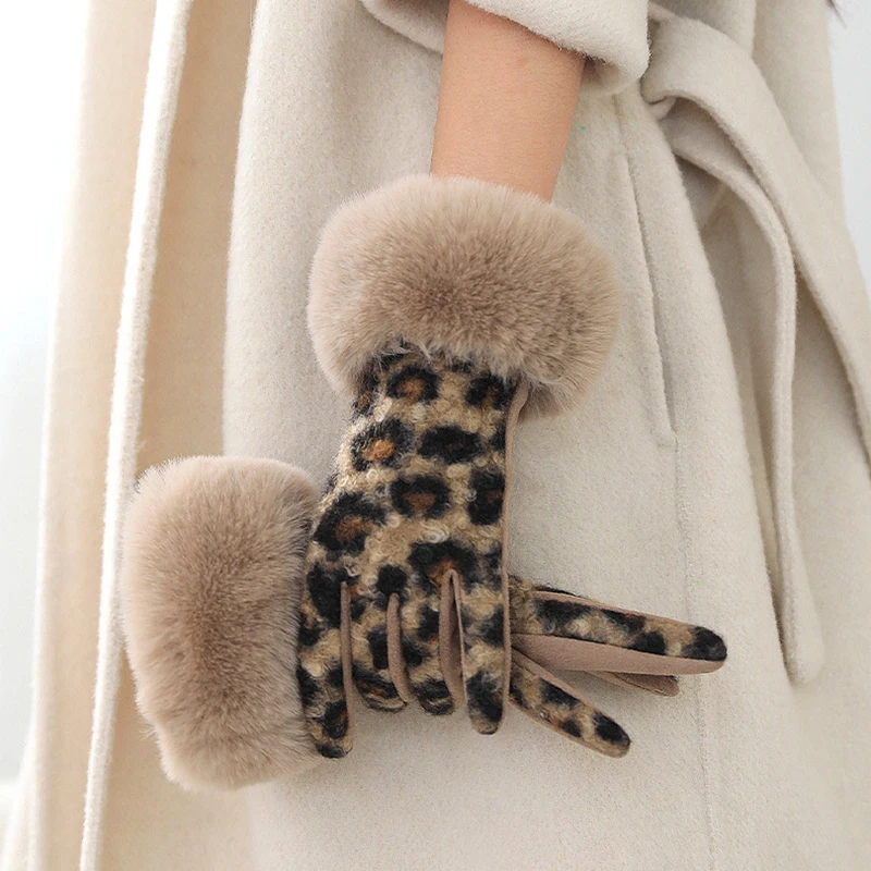 Imitation Lamb Wool Leopard Print Suede Women Winter Keep Warm Touch Screen Gloves Fashion Elegant Hairy Wrists Add Velvet