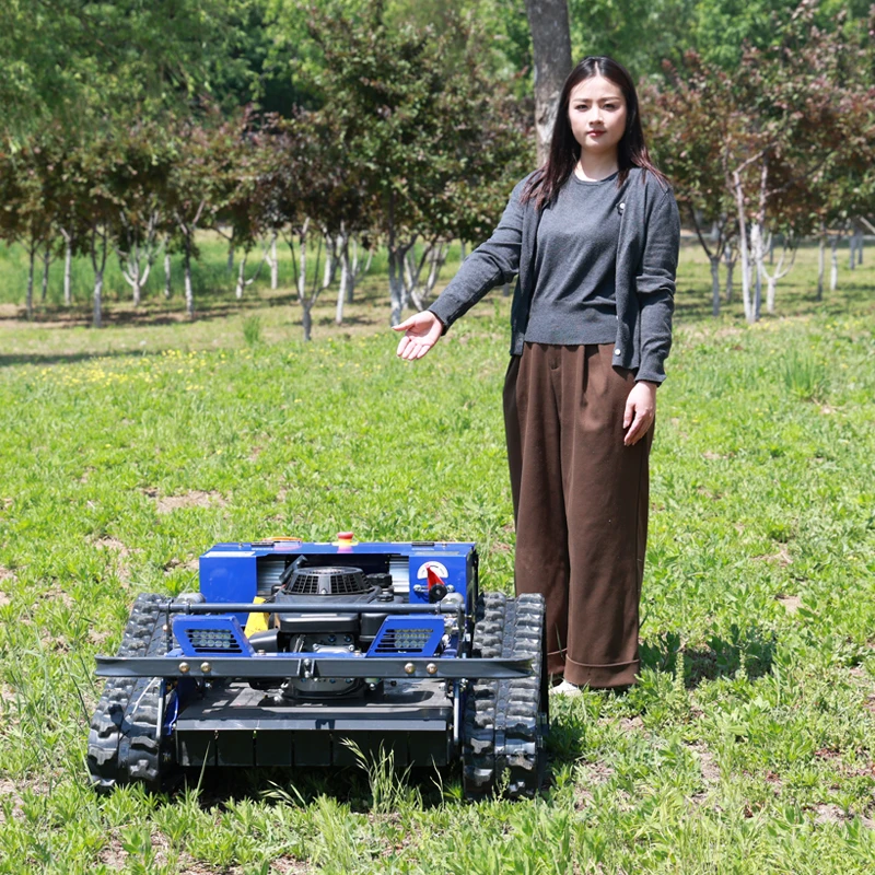 Cortador de grama com controle remoto e rastreado a gasolina popular na China personalizado - Ferramenta de capina de grama autopropelida sobre esteiras