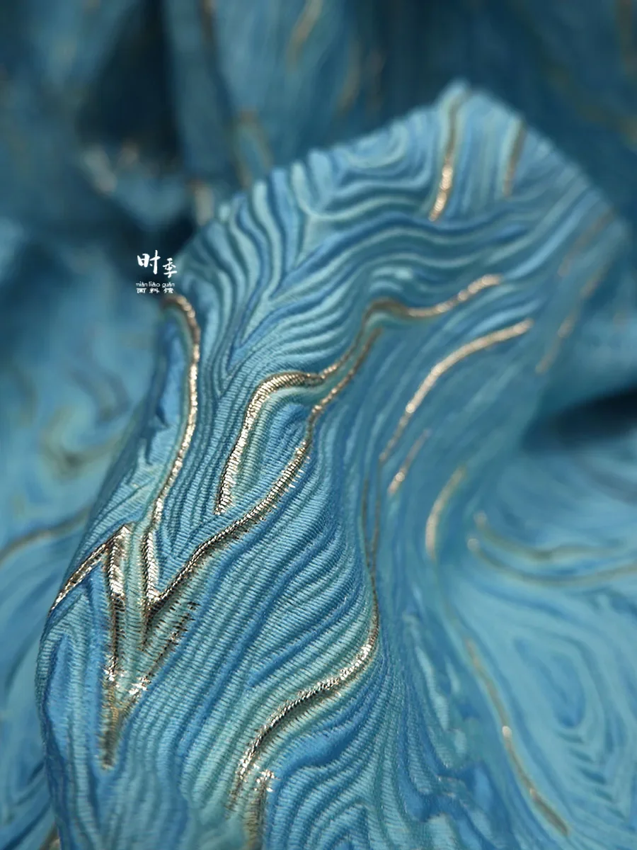 Bright Line Jacquard Fabric Wire Stripe Embossed Shiny Gold Green Polyester Dress Fashion Designer Wholesale Fabrics Cloth