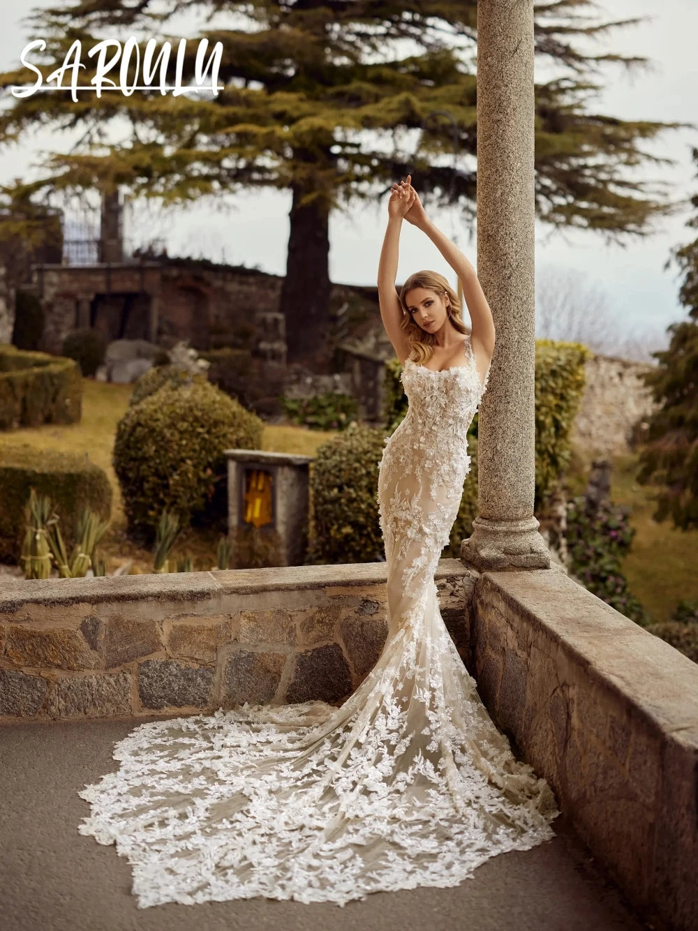 

Stunning Floral Appliques Train Wedding Dress Elegant Square Neck Charming Mermaid Fitted Customized Bridal Gown Floor-length