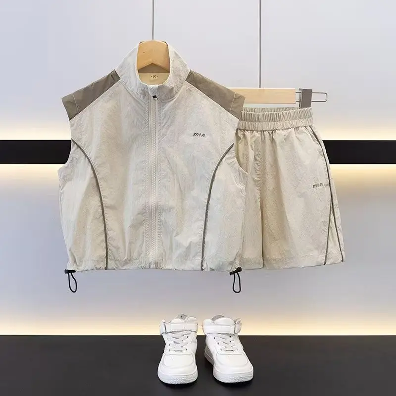

Children's and Boys' Clothing Set for Summer 2025 New Style Shorts for Children Sun Protection and Stylish Casual Two-piece Set