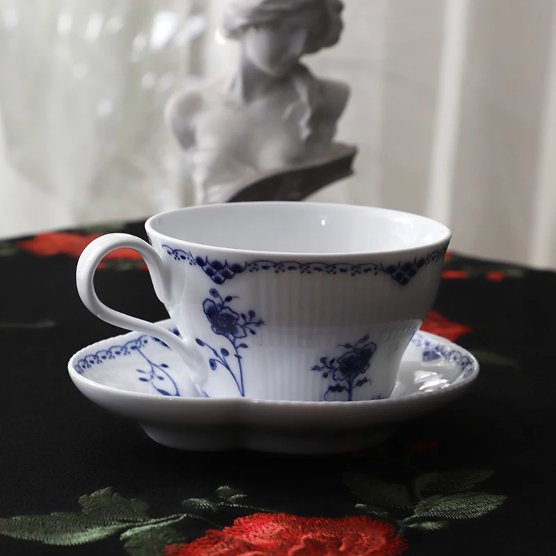 Jingdezhen Blue And White Porcelain Coffee Cup Plate Tea Cup Plate 250ml Ceramic Simple Style Single Ear Handle No Cover