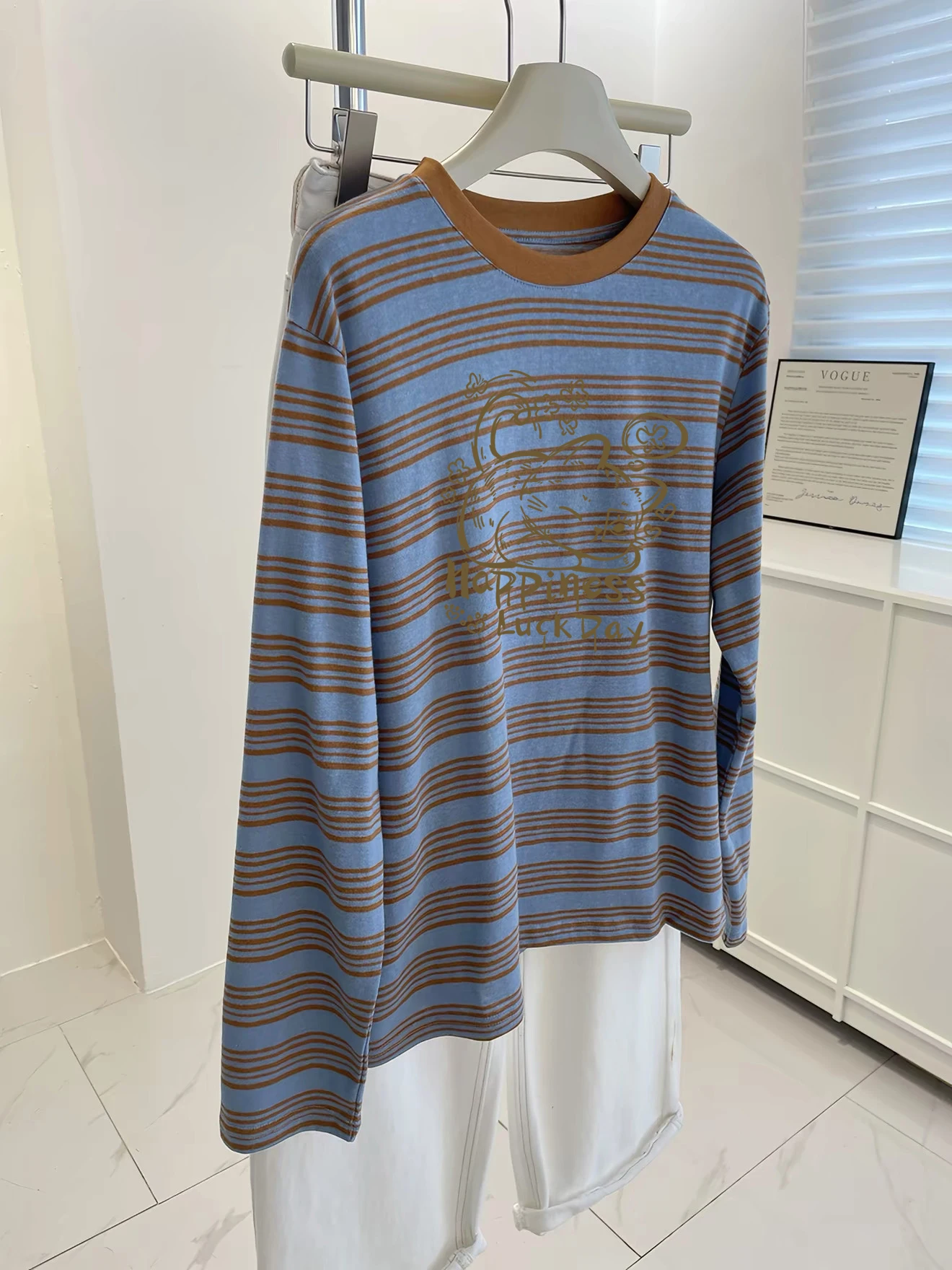 Loose Fit Women's Long Sleeve round Neck T-Shirt Casual Basic Top White Enhancing Blue Stripes Design Autumn Season Fashion