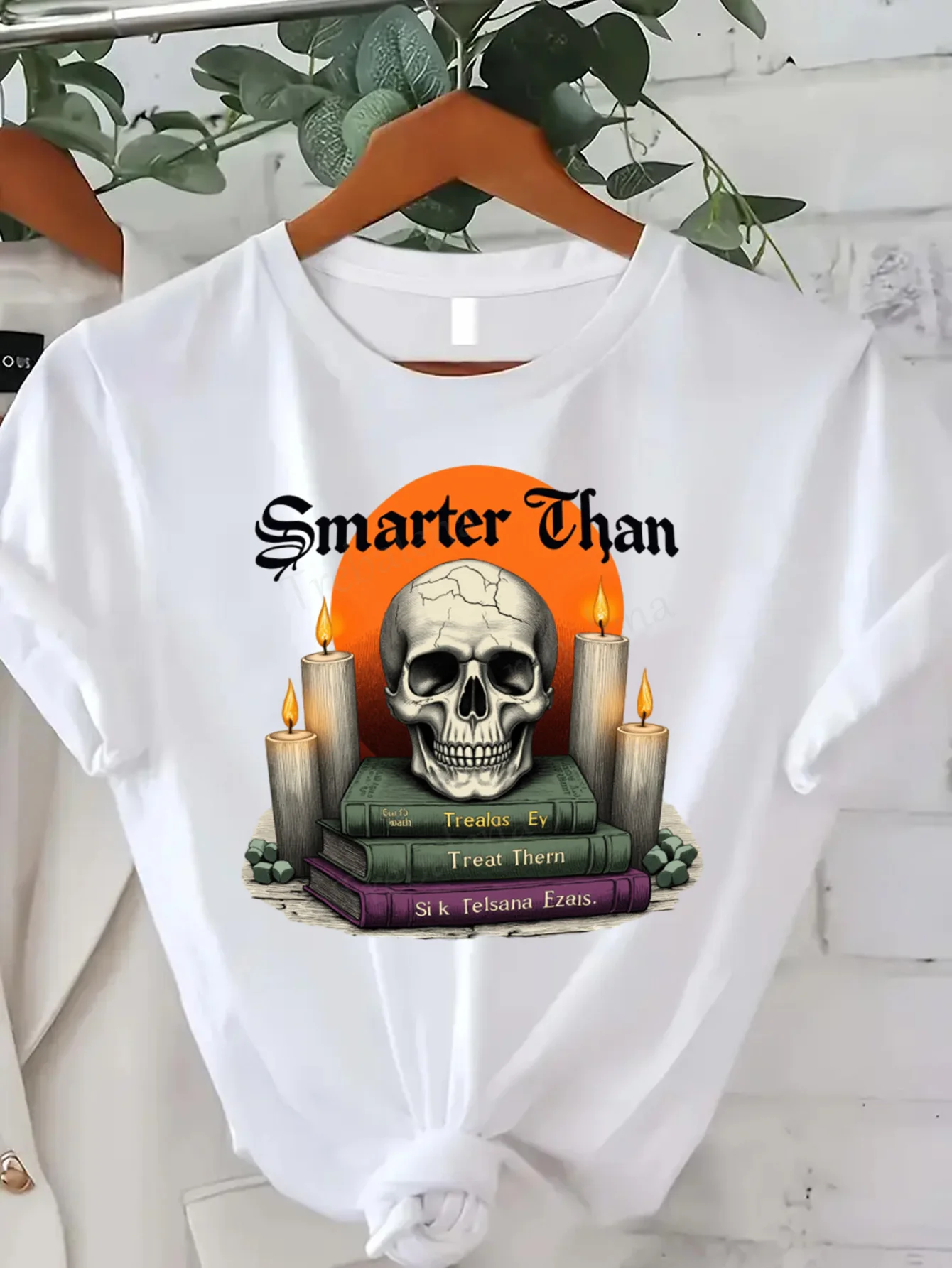 

Футболка с круглым вырезом Smarter Than Skull Books Candle Готическая футболка Женская футболка больших размеров с короткими рукавами Модный повседневный топ