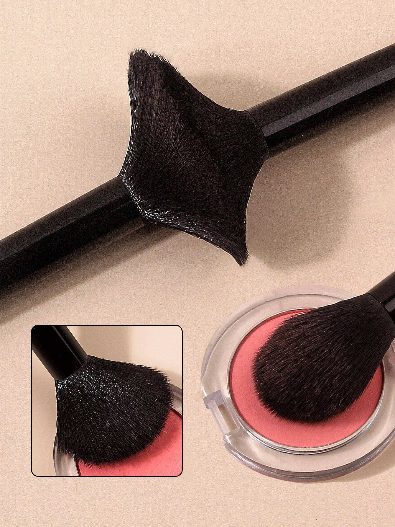 Pennello sciolto a forma di fiamma con setole in fibra morbida da 2 pezzi, pennello per fard, pennello per impostazione, pennello per trucco viso portatile, strumento per il trucco