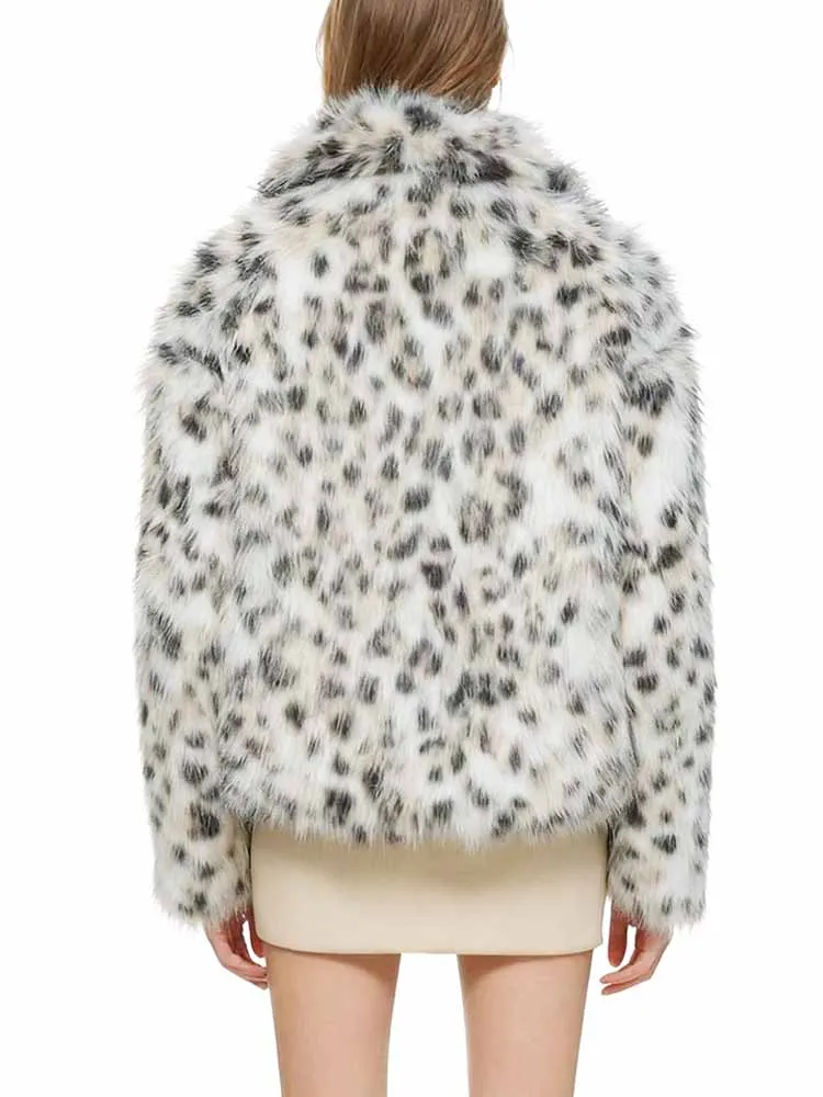 BKQU ليوبارد طباعة فو الفراء سترة للنساء الشتاء سميكة ملابس خارجية شيك كم طويل فضفاض معطف دافئ 2025 سيدة العصرية الحضرية