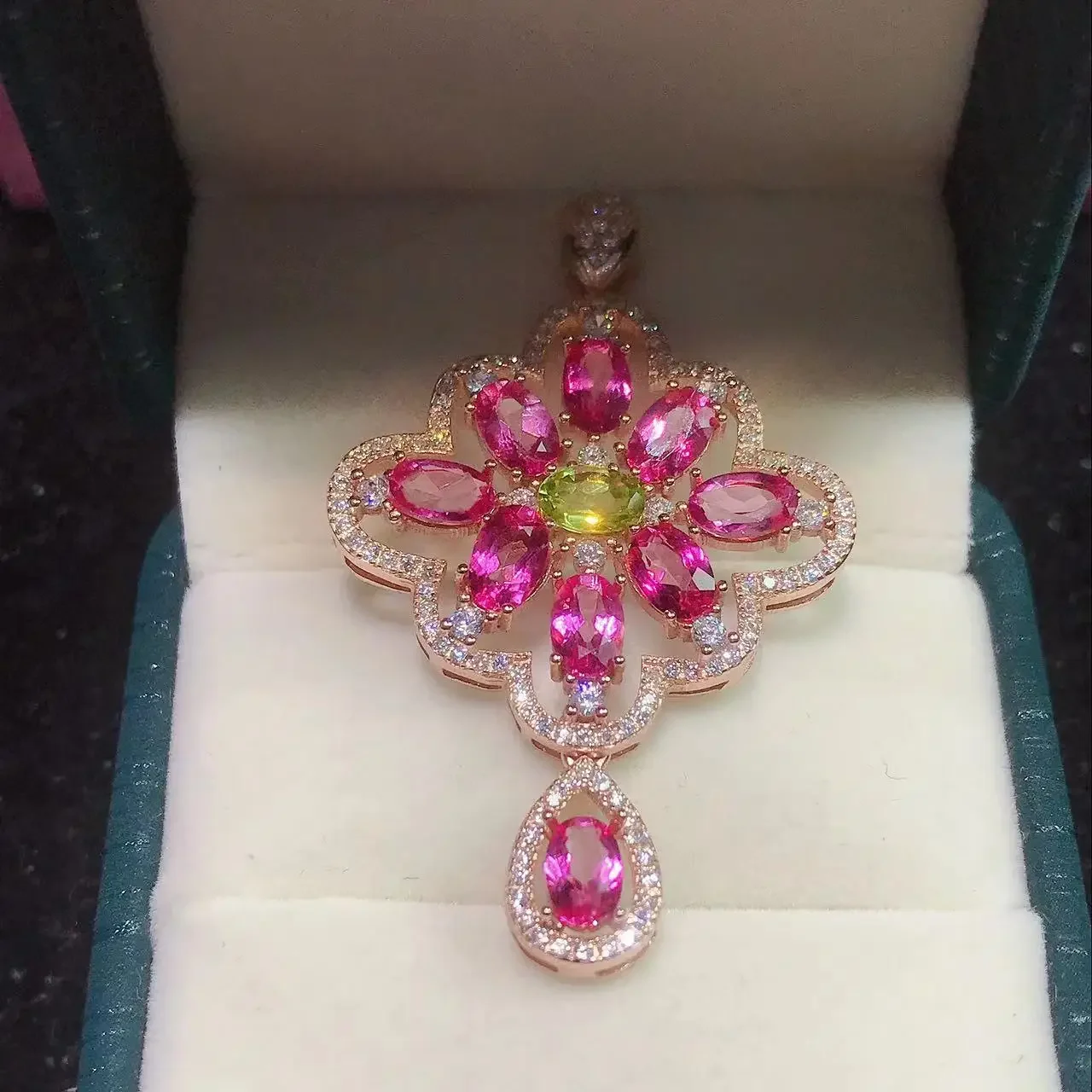 

Chinese Style 925 Silver Gemstone Necklace Pendant 9 Pieces 4mm*6mm Natural Topaz Pendant Gift for Woman