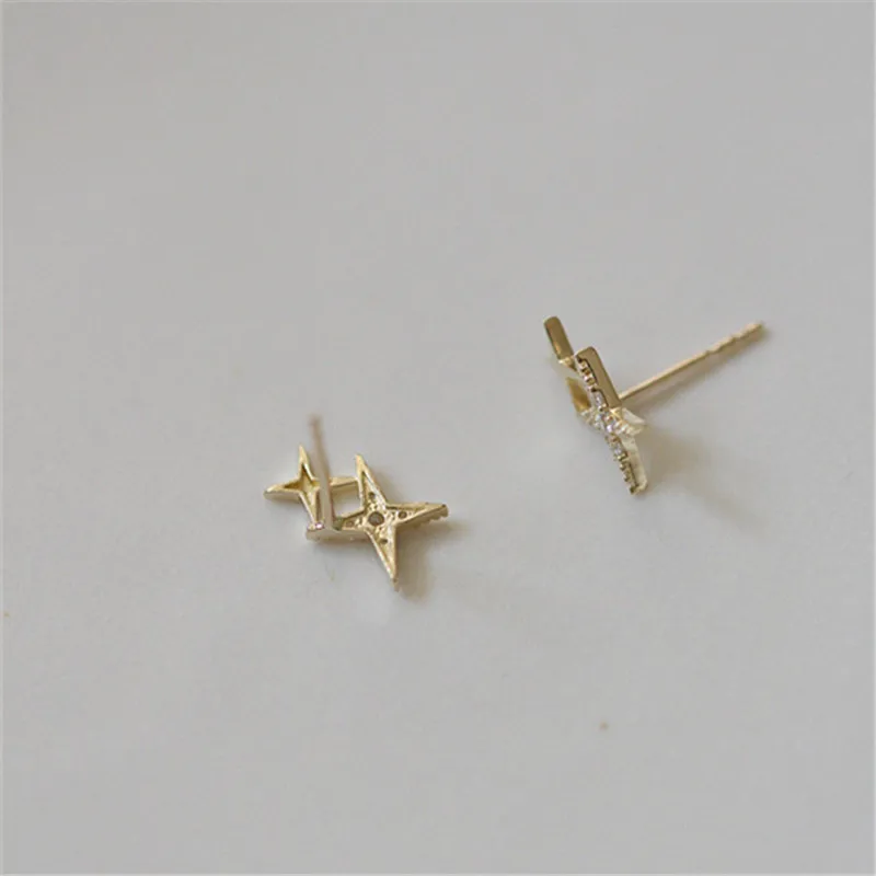 Neue Modische Silberfarbene Ohrstecker für Damen, Geschenk für Bankette, Asymmetrische Kreuz-Stern-Ohrringe, Vintage-Schmuck-Accessoires – Detail 3