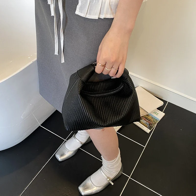 

Women Leather Luxury Classic Fashion Designer Shoulder Tote Bag Elegant Crossbody Handbag For Daily Modern Chic