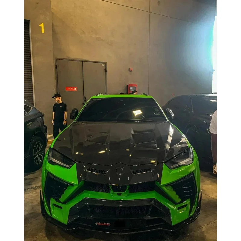 Head-Turning FOR Lamborghini URUS Custom-Matched Body Kit Dry Carbon Fiber (Hood)