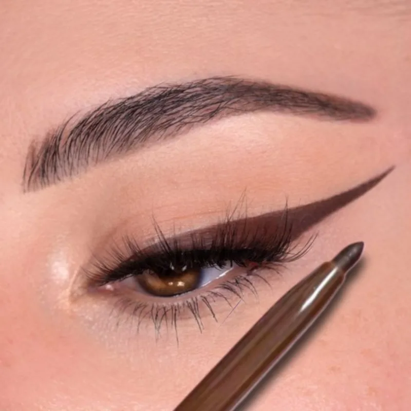 Penna eyeliner marrone liscia, ultra sottile, opaca, impermeabile, morbida, a punta fine, ad asciugatura rapida, facile da applicare, trucco eyeliner_voghion.com