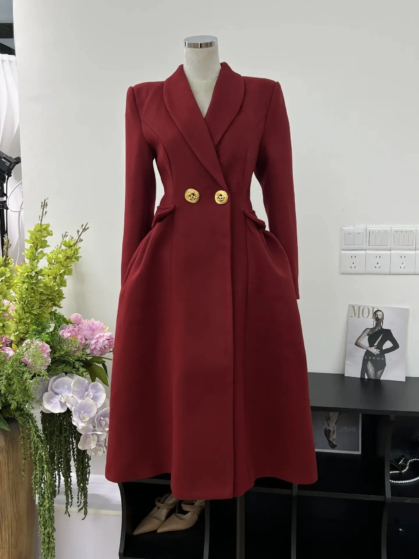 Jesienno-zimowy nowy płaszcz dwurzędowy z klapami damski vintage midi trencz elegancki świąteczny styl sukienki garniturowe na imprezę wieczorową