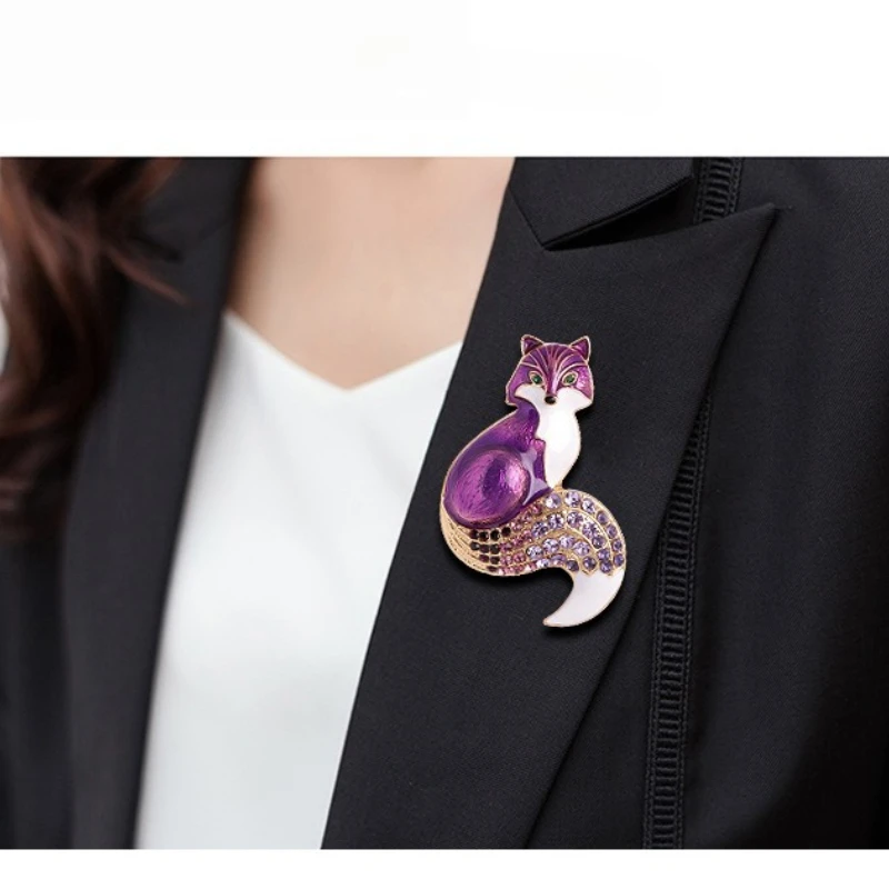 Vintage Fox Brooch Alloy Pin Unisex Retro Minimalist Badge DIY Clothes Bags Shoes Hat Scarf T-shirt Jeans Accessory