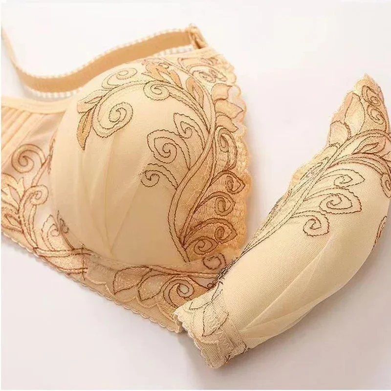 New embroidery models underwear ladies thin cotton bra breathable middle-aged and elderly women without steel ring bra 브래지어